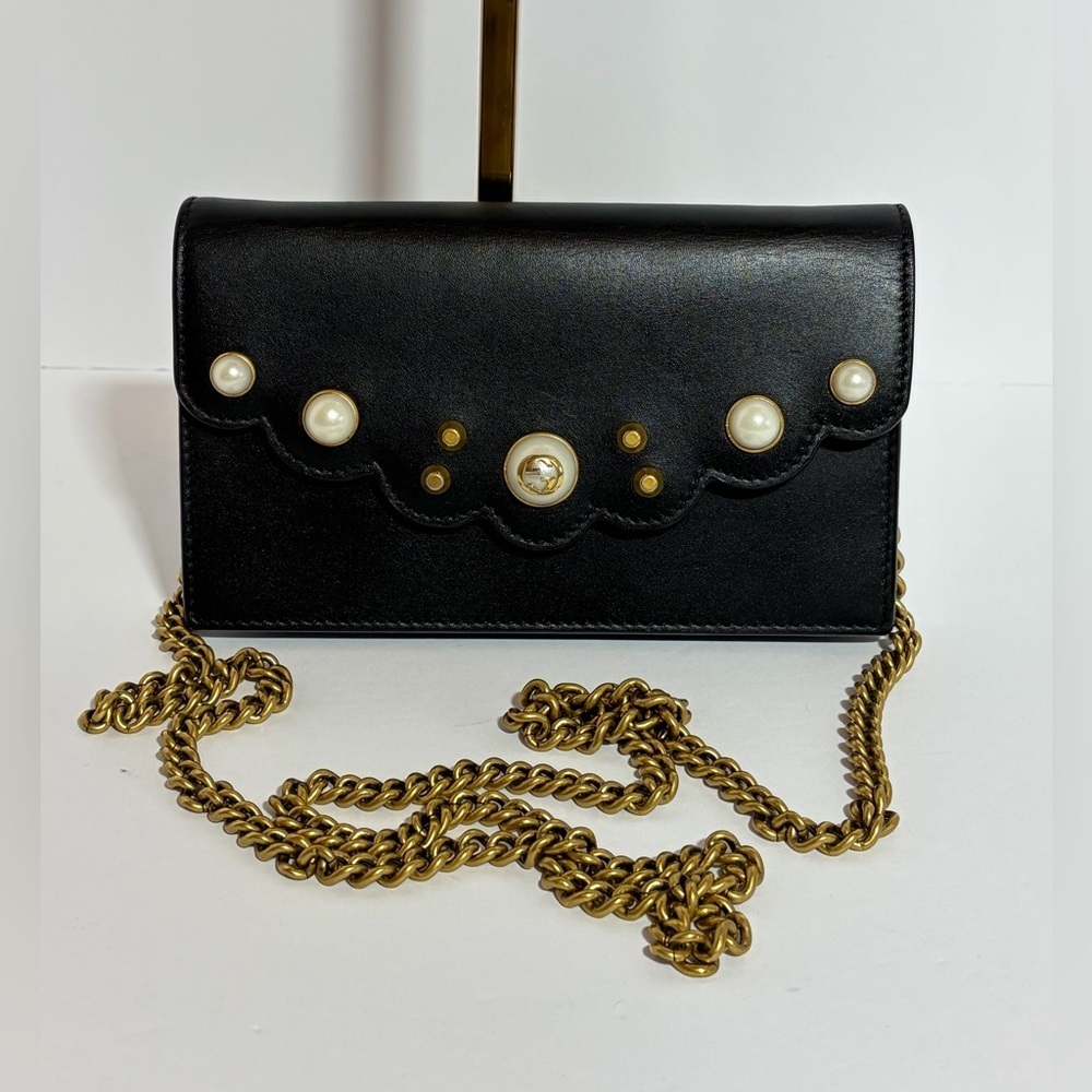 Gucci Wallet on Chain w/Pearls
